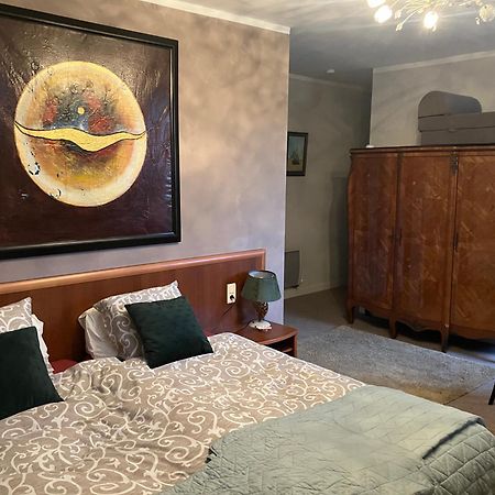 Moon River Chambre D'Hote Saint-Junien Exterior photo